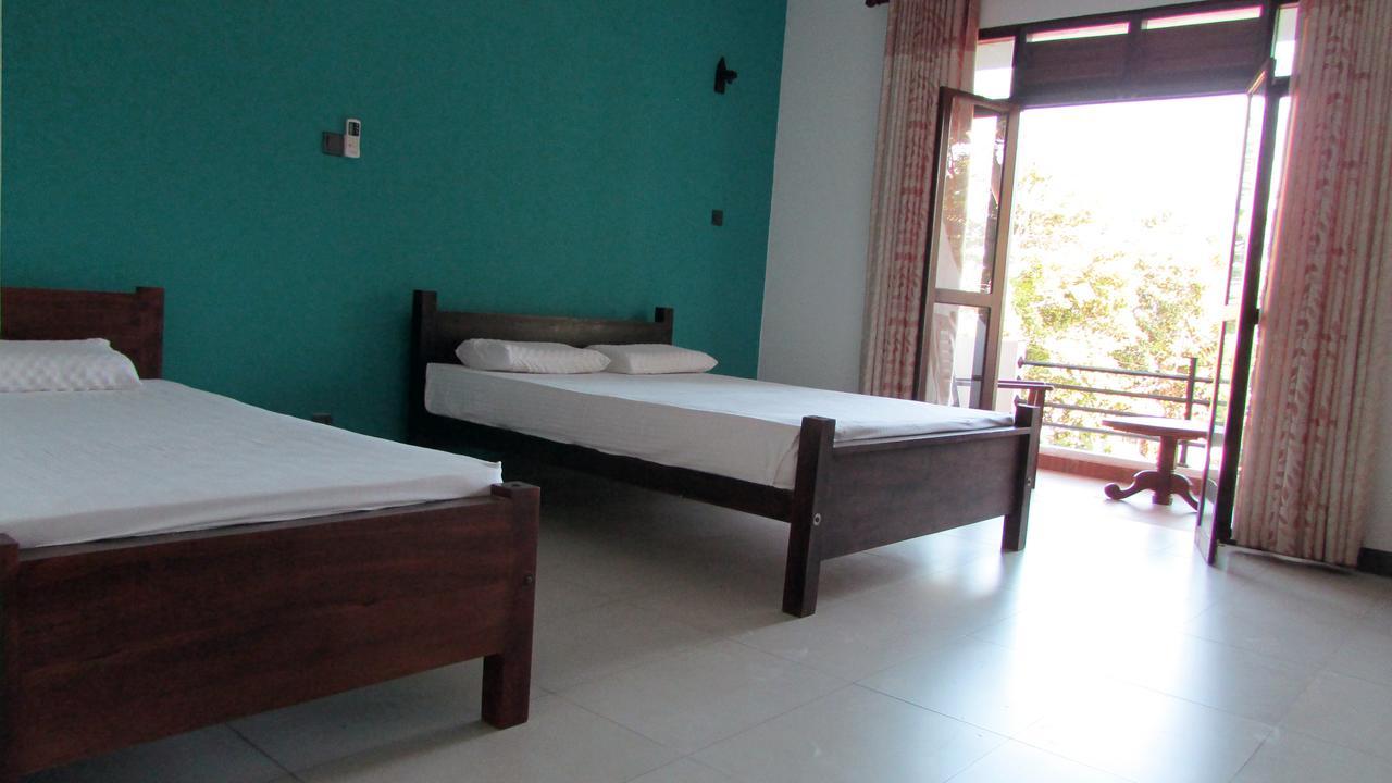 Soul Surfer - Weligama Hostel Exterior foto
