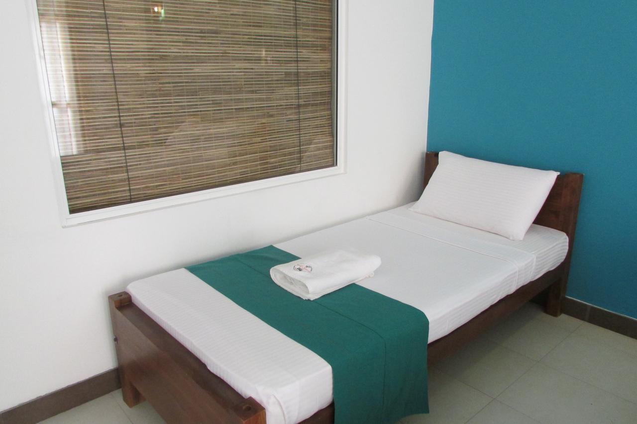 Soul Surfer - Weligama Hostel Exterior foto